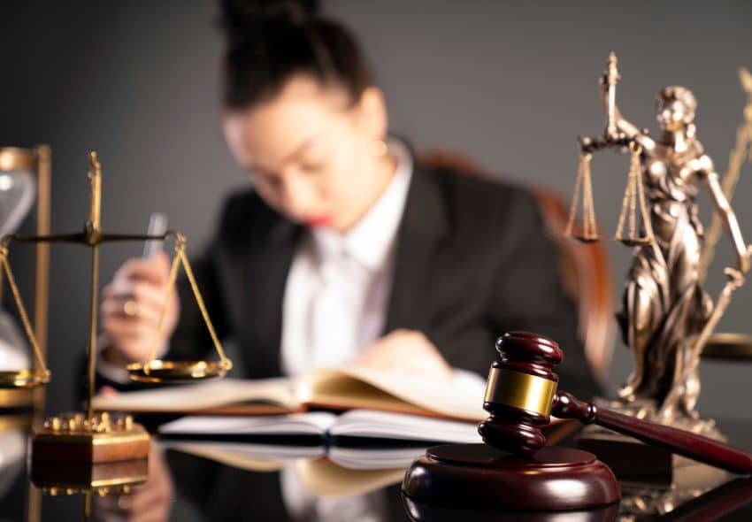 commercial lawyer calgary
